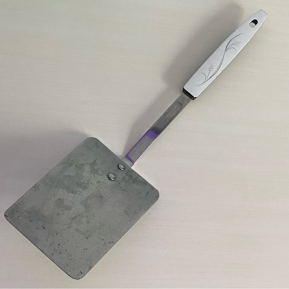Vintage Spatula - Picture 3 of 6